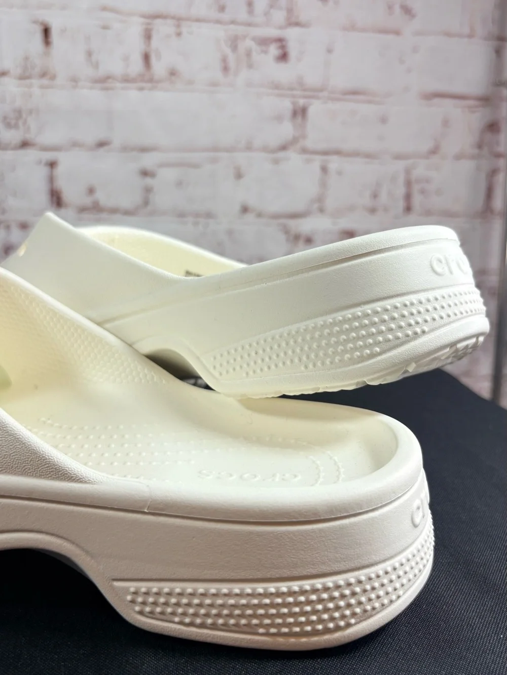 CROCS women White Crisscross Slide Sandals